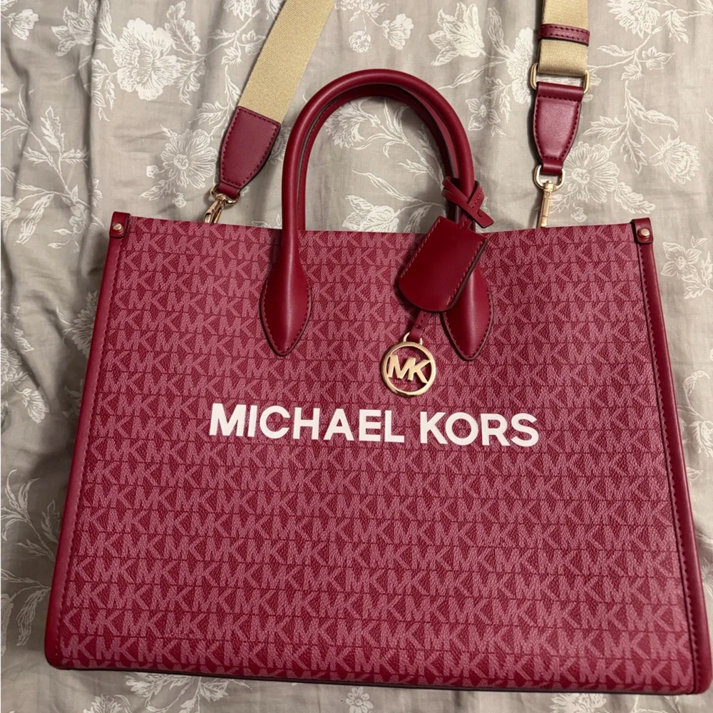 Michael Kors Mirella Tote - Cherry